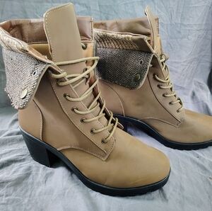 Woman's heeled winter boots